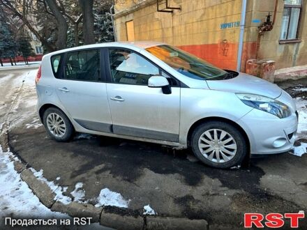 Рено Сценик 2010 в Краматорске на Automoto.ua Серый Рено Сценик, объемом двигателя 1.5 л и пробегом 198 тыс. км за 7700 $, фото 1 на Automoto.ua