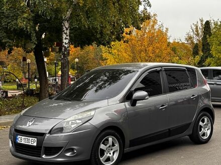 Рено Сценик 2010 в Чернигове на Automoto.ua Серый Рено Сценик, объемом двигателя 1.5 л и пробегом 240 тыс. км за 7500 $, фото 1 на Automoto.ua