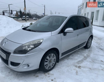 Серый Рено Сценик, объемом двигателя 1.46 л и пробегом 245 тыс. км за 7000 $, фото 1 на Automoto.ua