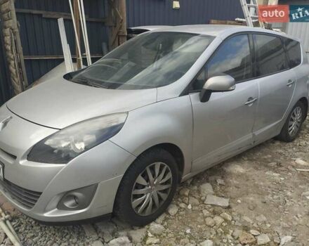 Серый Рено Сценик, объемом двигателя 1.5 л и пробегом 476 тыс. км за 5500 $, фото 1 на Automoto.ua