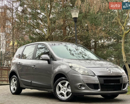 Серый Рено Сценик, объемом двигателя 1.5 л и пробегом 237 тыс. км за 5800 $, фото 1 на Automoto.ua