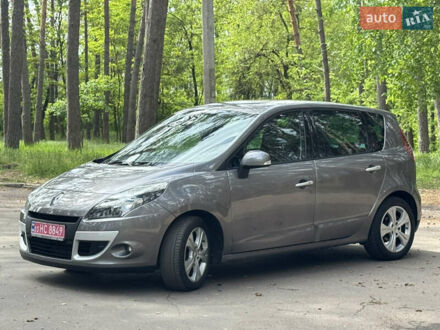 Рено Сценик 2010 в Черкассах на Automoto.ua Серый Рено Сценик, объемом двигателя 1.5 л и пробегом 289 тыс. км за 7750 $, фото 1 на Automoto.ua