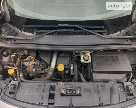 Серый Рено Сценик, объемом двигателя 1.5 л и пробегом 282 тыс. км за 7000 $, фото 1 на Automoto.ua