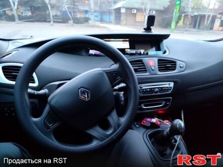 Рено Сценик 2010 в Константиновке на Automoto.ua Серый Рено Сценик, объемом двигателя 1.5 л и пробегом 350 тыс. км за 5990 $, фото 1 на Automoto.ua
