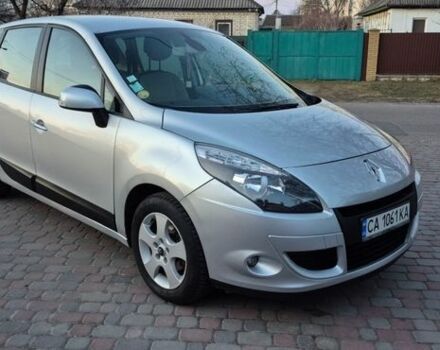 Серый Рено Сценик, объемом двигателя 1.46 л и пробегом 230 тыс. км за 6350 $, фото 1 на Automoto.ua