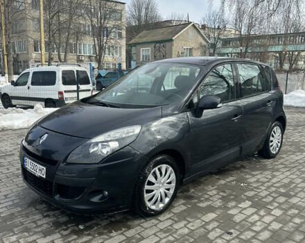 Серый Рено Сценик, объемом двигателя 1.46 л и пробегом 263 тыс. км за 7400 $, фото 1 на Automoto.ua