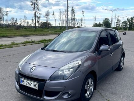 Рено Сценик 2010 в Харькове на Automoto.ua Серый Рено Сценик, объемом двигателя 1.5 л и пробегом 280 тыс. км за 6300 $, фото 1 на Automoto.ua