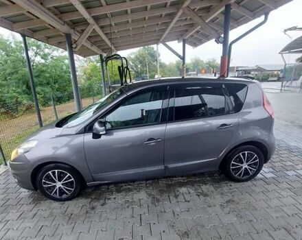 Серый Рено Сценик, объемом двигателя 1.5 л и пробегом 330 тыс. км за 5600 $, фото 1 на Automoto.ua