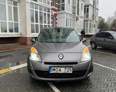 Серый Рено Сценик, объемом двигателя 1.9 л и пробегом 343 тыс. км за 5199 $, фото 1 на Automoto.ua