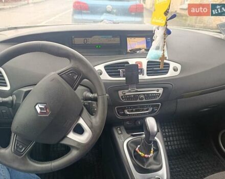 Серый Рено Сценик, объемом двигателя 1.46 л и пробегом 237 тыс. км за 6150 $, фото 1 на Automoto.ua