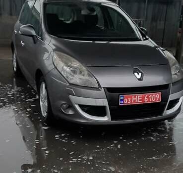 Серый Рено Сценик, объемом двигателя 2 л и пробегом 245 тыс. км за 7000 $, фото 1 на Automoto.ua