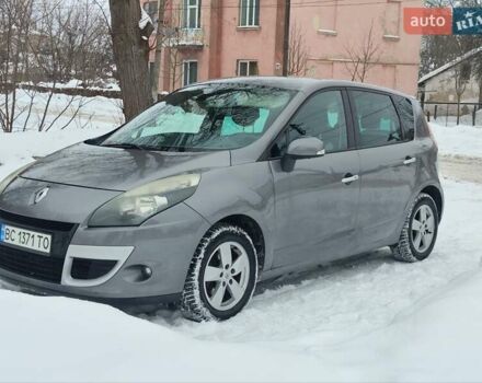 Серый Рено Сценик, объемом двигателя 1.5 л и пробегом 270 тыс. км за 6000 $, фото 1 на Automoto.ua