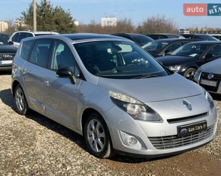 Серый Рено Сценик, объемом двигателя 1.6 л и пробегом 250 тыс. км за 6700 $, фото 1 на Automoto.ua