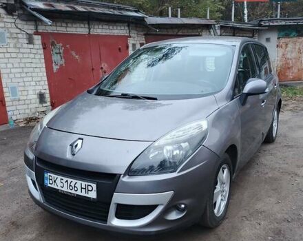 Серый Рено Сценик, объемом двигателя 1.5 л и пробегом 222 тыс. км за 7000 $, фото 1 на Automoto.ua