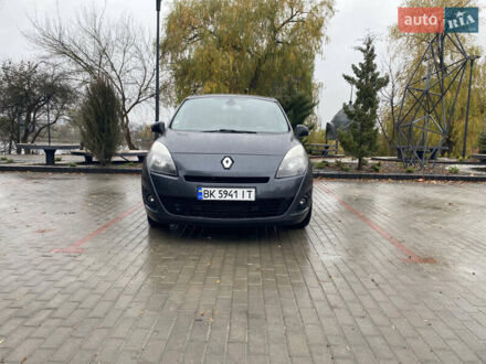Серый Рено Сценик, объемом двигателя 1.6 л и пробегом 215 тыс. км за 6350 $, фото 1 на Automoto.ua