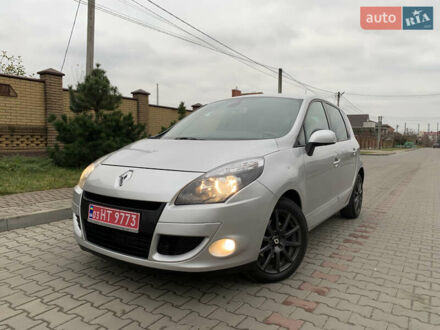 Серый Рено Сценик, объемом двигателя 1.5 л и пробегом 209 тыс. км за 7400 $, фото 1 на Automoto.ua