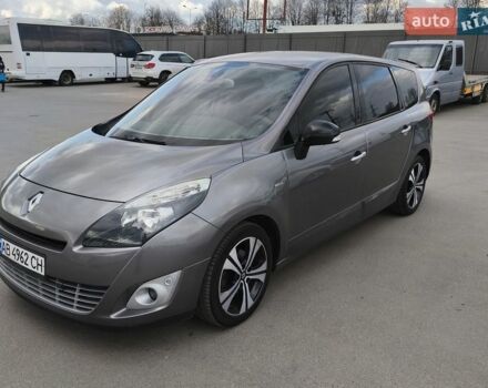 Сірий Рено Сценік, об'ємом двигуна 1.5 л та пробігом 244 тис. км за 7700 $, фото 1 на Automoto.ua
