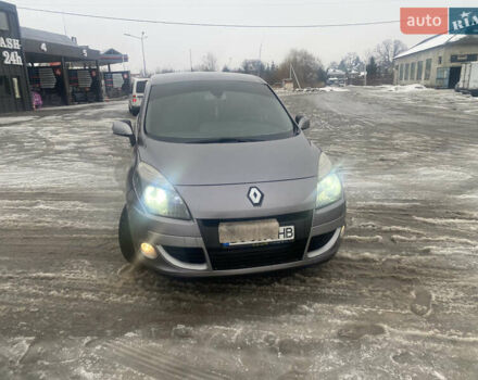 Сірий Рено Сценік, об'ємом двигуна 1.5 л та пробігом 301 тис. км за 5950 $, фото 1 на Automoto.ua