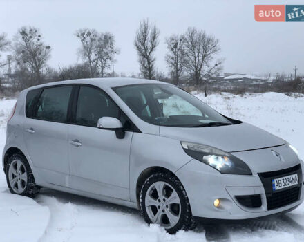 Серый Рено Сценик, объемом двигателя 1.6 л и пробегом 288 тыс. км за 6850 $, фото 1 на Automoto.ua