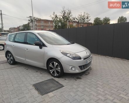 Сірий Рено Сценік, об'ємом двигуна 1.5 л та пробігом 185 тис. км за 7500 $, фото 1 на Automoto.ua