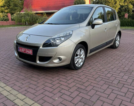 Сірий Рено Сценік, об'ємом двигуна 1.6 л та пробігом 132 тис. км за 7500 $, фото 1 на Automoto.ua