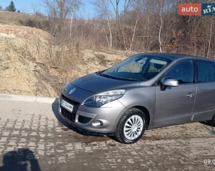 Серый Рено Сценик, объемом двигателя 1.6 л и пробегом 270 тыс. км за 6300 $, фото 1 на Automoto.ua