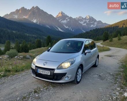 Серый Рено Сценик, объемом двигателя 1.5 л и пробегом 309 тыс. км за 5850 $, фото 1 на Automoto.ua