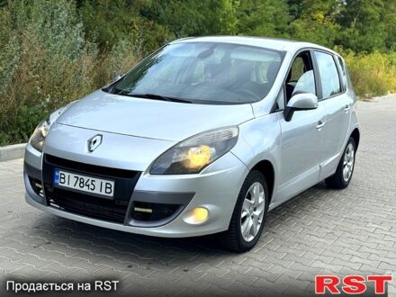 Рено Сценик 2011 в Полтаве на Automoto.ua Серый Рено Сценик, объемом двигателя 1.5 л и пробегом 222 тыс. км за 5500 $, фото 1 на Automoto.ua