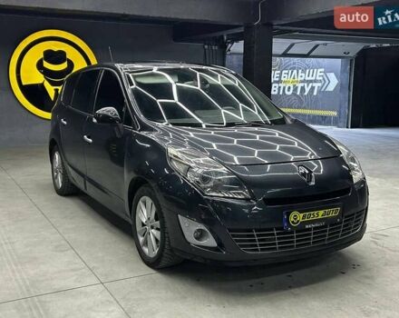 Серый Рено Сценик, объемом двигателя 2 л и пробегом 165 тыс. км за 7800 $, фото 1 на Automoto.ua