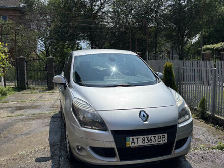 Сірий Рено Сценік, об'ємом двигуна 1.6 л та пробігом 358 тис. км за 6700 $, фото 1 на Automoto.ua