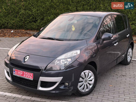 Рено Сценик 2011 в Луцке на Automoto.ua Серый Рено Сценик, объемом двигателя 1.6 л и пробегом 231 тыс. км за 7300 $, фото 1 на Automoto.ua