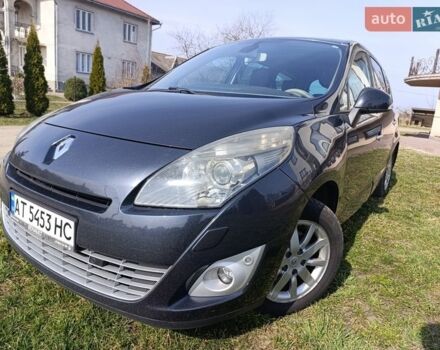 Сірий Рено Сценік, об'ємом двигуна 1.46 л та пробігом 228 тис. км за 7550 $, фото 1 на Automoto.ua