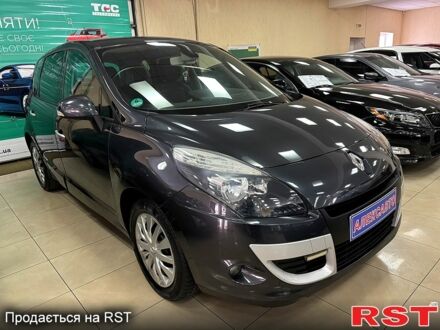 Рено Сценик 2011 в Кропивницком (Кировограде) на Automoto.ua Серый Рено Сценик, объемом двигателя 15 л и пробегом 203 тыс. км за 8200 $, фото 1 на Automoto.ua