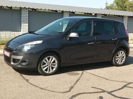 Серый Рено Сценик, объемом двигателя 1.6 л и пробегом 280 тыс. км за 7700 $, фото 1 на Automoto.ua