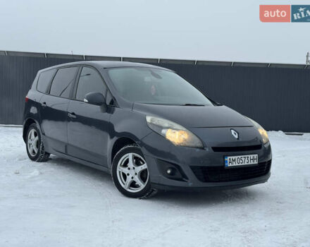 Сірий Рено Сценік, об'ємом двигуна 1.5 л та пробігом 235 тис. км за 6400 $, фото 1 на Automoto.ua