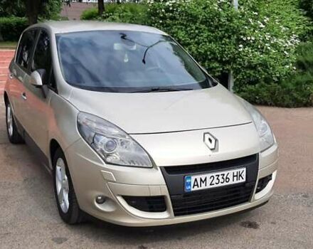 Серый Рено Сценик, объемом двигателя 1.56 л и пробегом 230 тыс. км за 8268 $, фото 1 на Automoto.ua