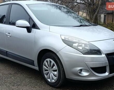 Сірий Рено Сценік, об'ємом двигуна 1.5 л та пробігом 250 тис. км за 6600 $, фото 1 на Automoto.ua