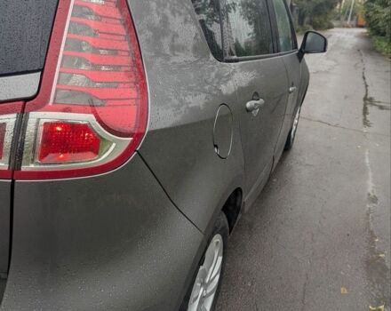 Сірий Рено Сценік, об'ємом двигуна 1.46 л та пробігом 220 тис. км за 6500 $, фото 1 на Automoto.ua