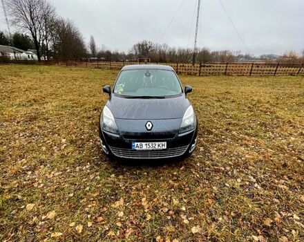 Серый Рено Сценик, объемом двигателя 1.5 л и пробегом 266 тыс. км за 7800 $, фото 1 на Automoto.ua