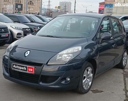 Серый Рено Сценик, объемом двигателя 1.6 л и пробегом 206 тыс. км за 7740 $, фото 1 на Automoto.ua