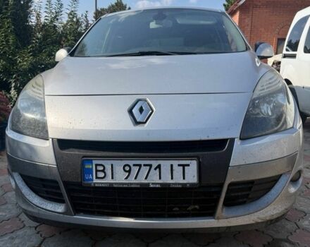 Сірий Рено Сценік, об'ємом двигуна 0 л та пробігом 240 тис. км за 7526 $, фото 1 на Automoto.ua