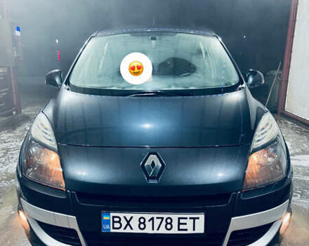 Серый Рено Сценик, объемом двигателя 1.46 л и пробегом 250 тыс. км за 7200 $, фото 1 на Automoto.ua