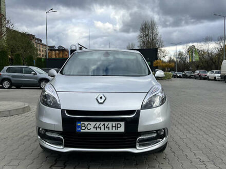 Рено Сценик 2012 в Львове на Automoto.ua Серый Рено Сценик, объемом двигателя 1.46 л и пробегом 250 тыс. км за 7700 $, фото 1 на Automoto.ua