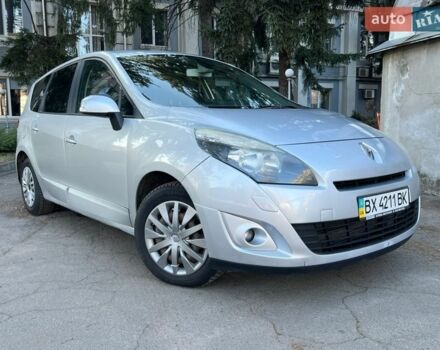 Серый Рено Сценик, объемом двигателя 1.46 л и пробегом 279 тыс. км за 6900 $, фото 1 на Automoto.ua