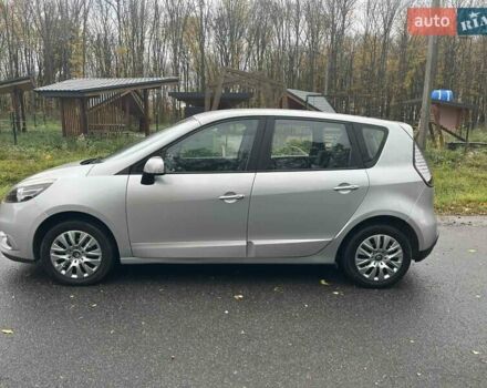 Рено Сценік 2012 у Красилове на Automoto.ua Сірий Рено Сценік, об'ємом двигуна 1.46 л та пробігом 202 тис. км за 7900 $, фото 1 на Automoto.ua