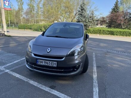 Сірий Рено Сценік, об'ємом двигуна 1.6 л та пробігом 300 тис. км за 7100 $, фото 1 на Automoto.ua