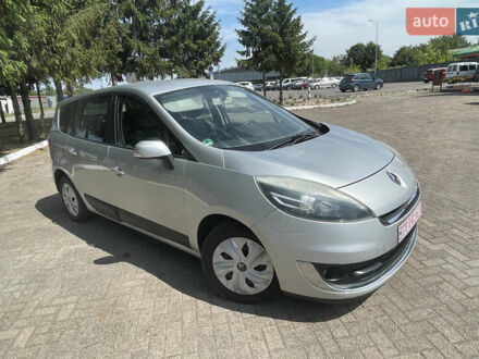 Рено Сценик 2012 в Ровно на Automoto.ua Серый Рено Сценик, объемом двигателя 1.5 л и пробегом 157 тыс. км за 8600 $, фото 1 на Automoto.ua