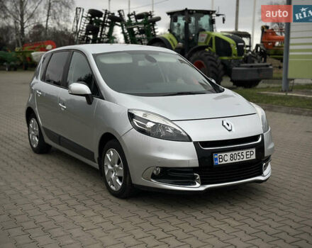 Серый Рено Сценик, объемом двигателя 1.5 л и пробегом 292 тыс. км за 7700 $, фото 1 на Automoto.ua