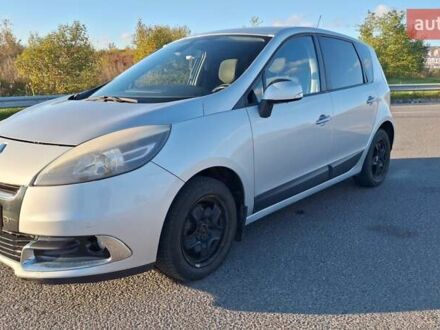 Рено Сценик 2012 в Львове на Automoto.ua Серый Рено Сценик, объемом двигателя 1.46 л и пробегом 290 тыс. км за 6850 $, фото 1 на Automoto.ua