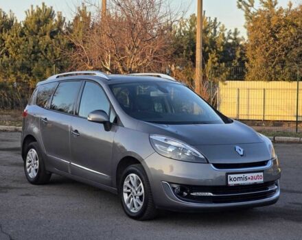 Сірий Рено Сценік, об'ємом двигуна 1.5 л та пробігом 179 тис. км за 10799 $, фото 1 на Automoto.ua